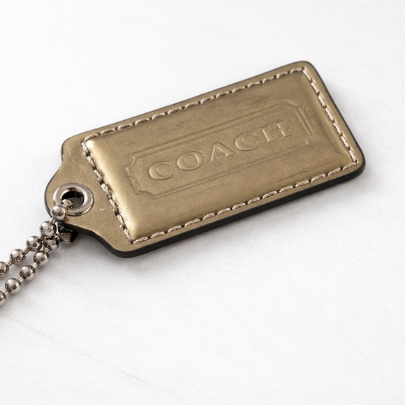 COACH Metallic gold leather hobo shoulder bag. Excellent Condition. - Picture 4 of 7